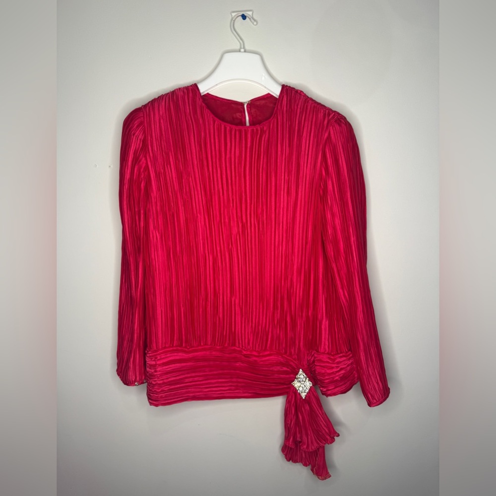 Chic Fuchsia Vintage Pleated Blouse